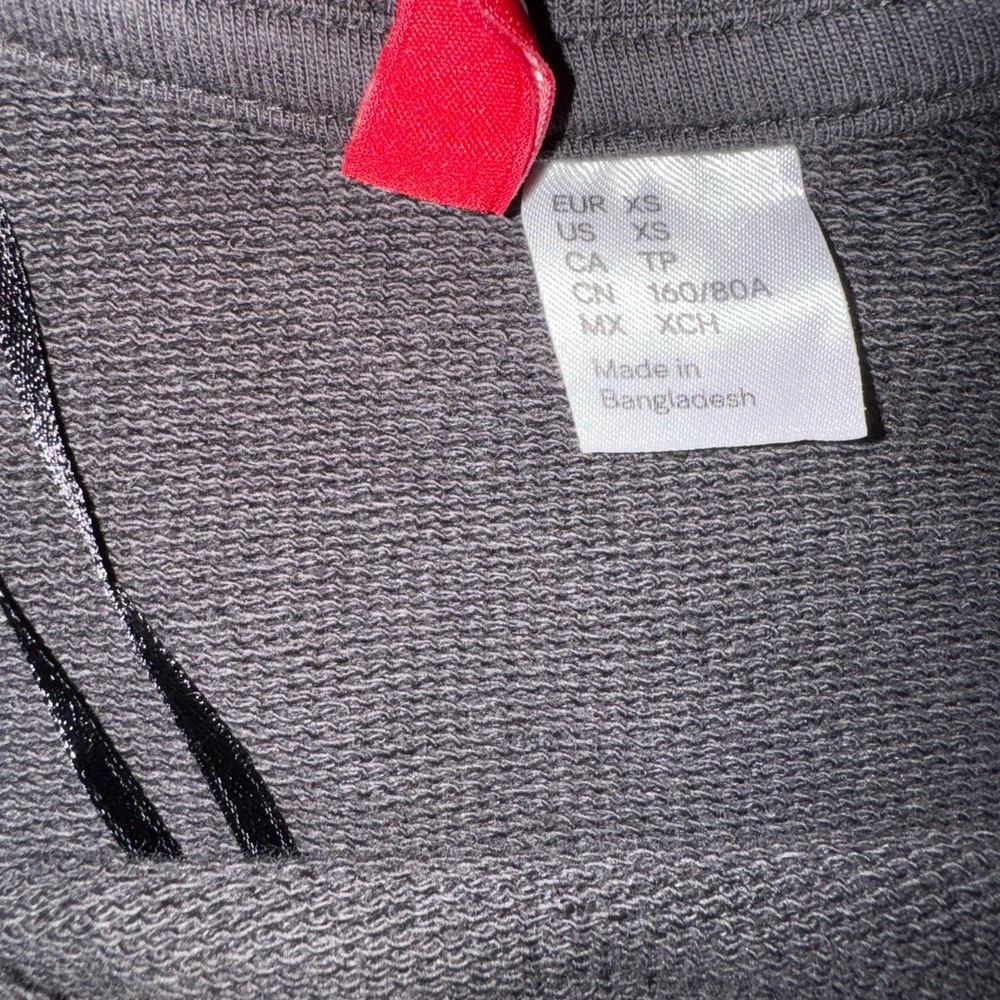 H&M Black Nas sweatshirt Preowned - Picture 4 of 4